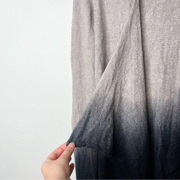 Barefoot Dreams Bamboo Chic Lite Calypso Wrap Ombre - Picture 5 of 9